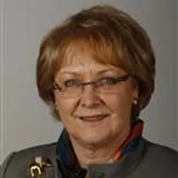 Portrait of Sandy Greiner