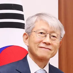Portrait of Kiyoung Choi