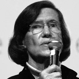Portrait of Vicki Goldberg