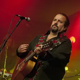 Portrait of Raul Malo
