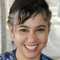 Portrait of Robin Beth Schaer