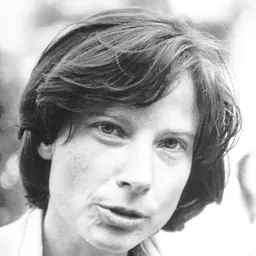 Portrait of Claudia Schmölders