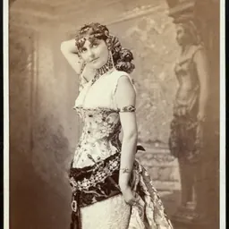 Portrait of Laura Don