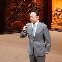 Portrait of Yu Kuizhi