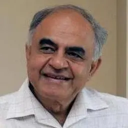 Portrait of Gurcharan Das