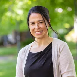 Portrait of Dianne Sika-Paotonu
