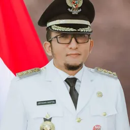 Portrait of Hendri Septa