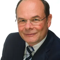 Portrait of Gerhard A. Holzapfel