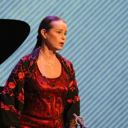 Portrait of Elizabeth Norberg-Schulz