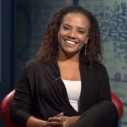 Portrait of Flávia Oliveira