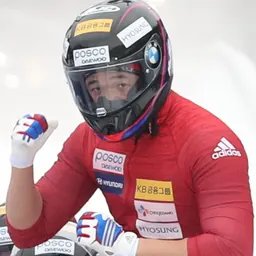 Portrait of Kim Dong-hyun