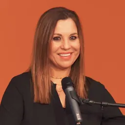 Portrait of Jasmin Darznik