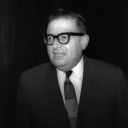 Portrait of Michael Arnon