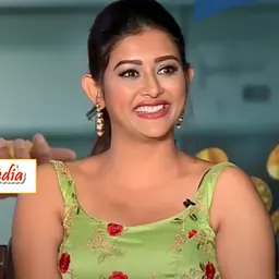 Portrait of Pooja Jhaveri