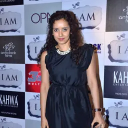 Portrait of Shreya Narayan