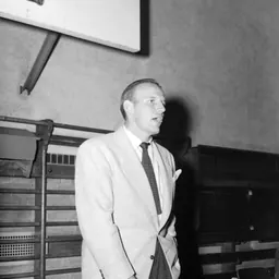 Portrait of Vic Obeck