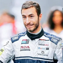 Portrait of Alex Riberas