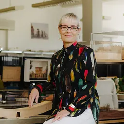 Portrait of Alison Brooks