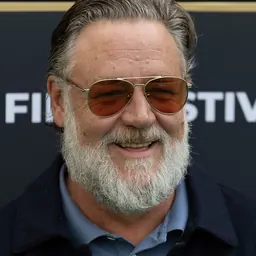 Portrait of Russell Crowe