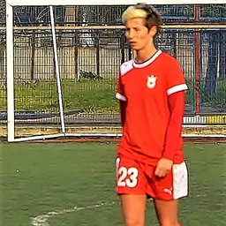 Portrait of Esra Erol