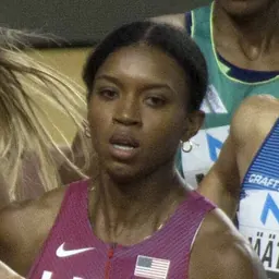 Portrait of Nia Akins