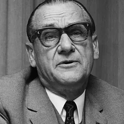 Portrait of Albert Winsemius