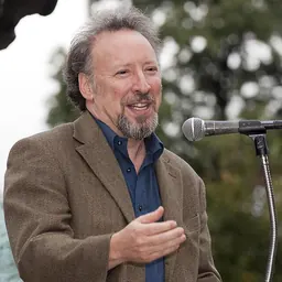 Portrait of Peter Kornbluh