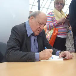 Portrait of Javier Tomeo