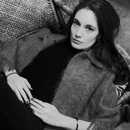 Portrait of Molly Contogeorge
