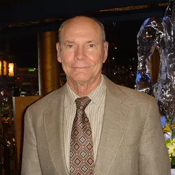 Portrait of Robert Plemmons
