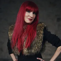 Portrait of Lyndsey Parker