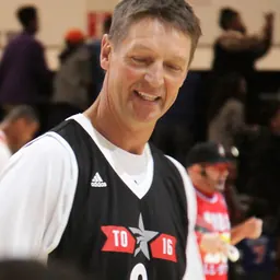 Portrait of Detlef Schrempf
