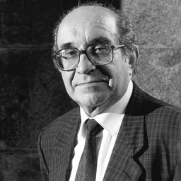 Portrait of Luciano García Alén