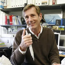 Portrait of Scott Baker