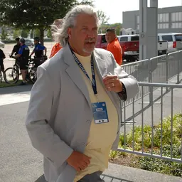 Portrait of Rob Ryan