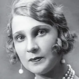 Portrait of Lilian Looring