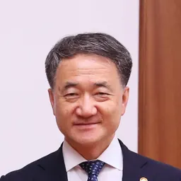 Portrait of Park Neung-hoo