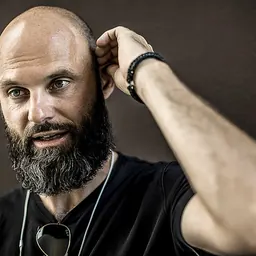 Portrait of Michael Breidenbruecker