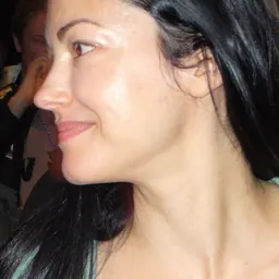Portrait of Julie Dreyfus