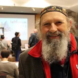 Portrait of Alan Haber