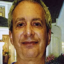 Portrait of Steve Comisar