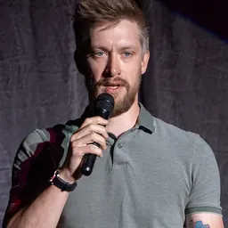 Portrait of Daniel Sloss