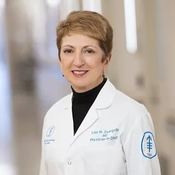 Portrait of Lisa DeAngelis