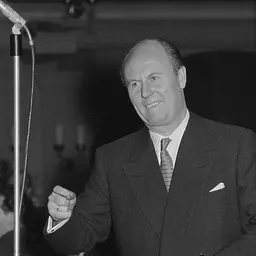 Portrait of Kurt Henkels