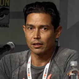 Portrait of Anthony Ruivivar
