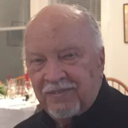 Portrait of Frank Moya