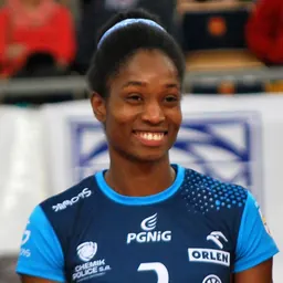 Portrait of Madelaynne Montaño