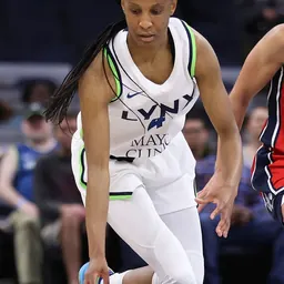 Portrait of Kiana Williams