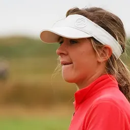 Portrait of Lauren Taylor