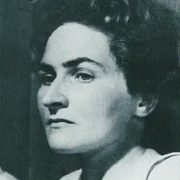 Portrait of Suzanne Guité